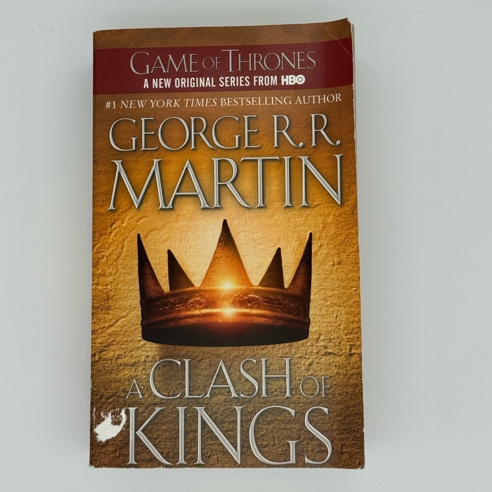 A Clash of Kings by George R.R. Martin - Paperback
